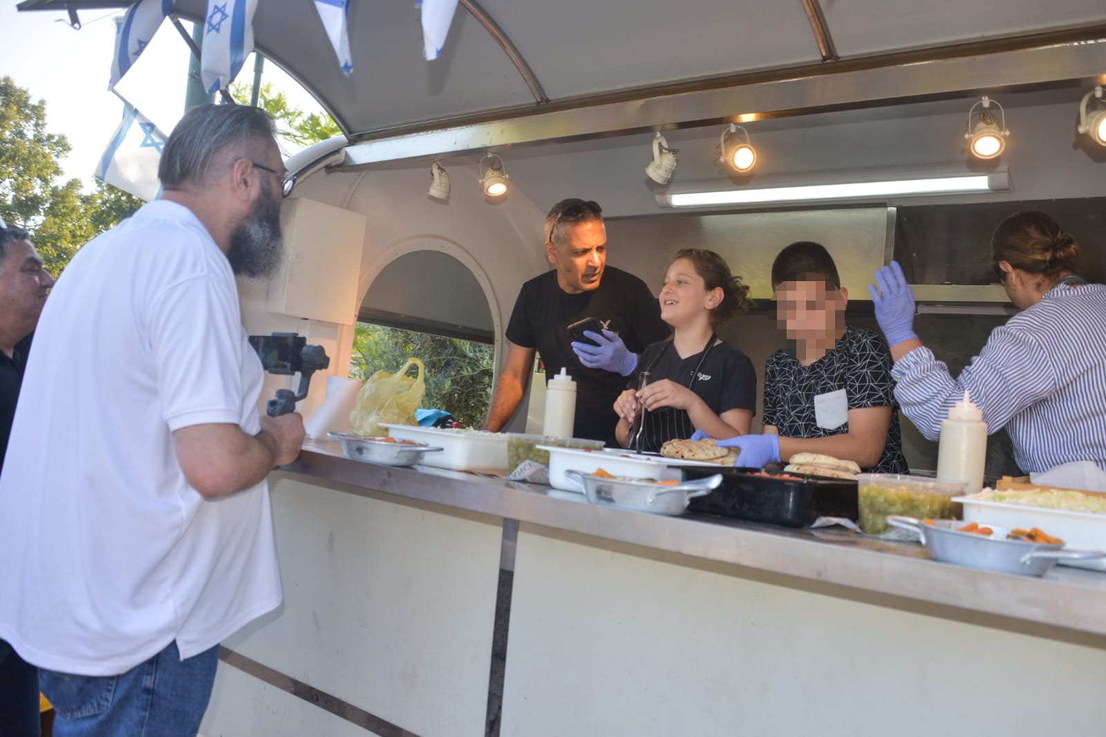 מסיבת ל"ג בעומר בפנימיית טוקאייר