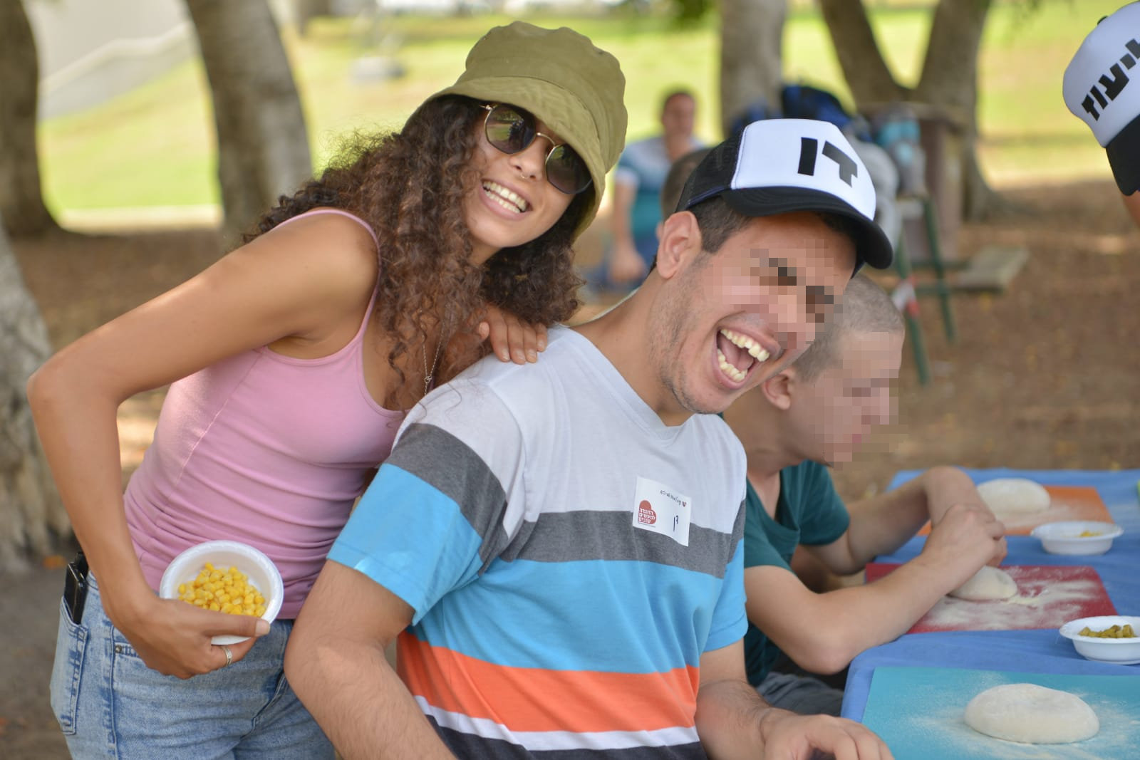 פיצה עם חניכי בית אקשטיין בטבע