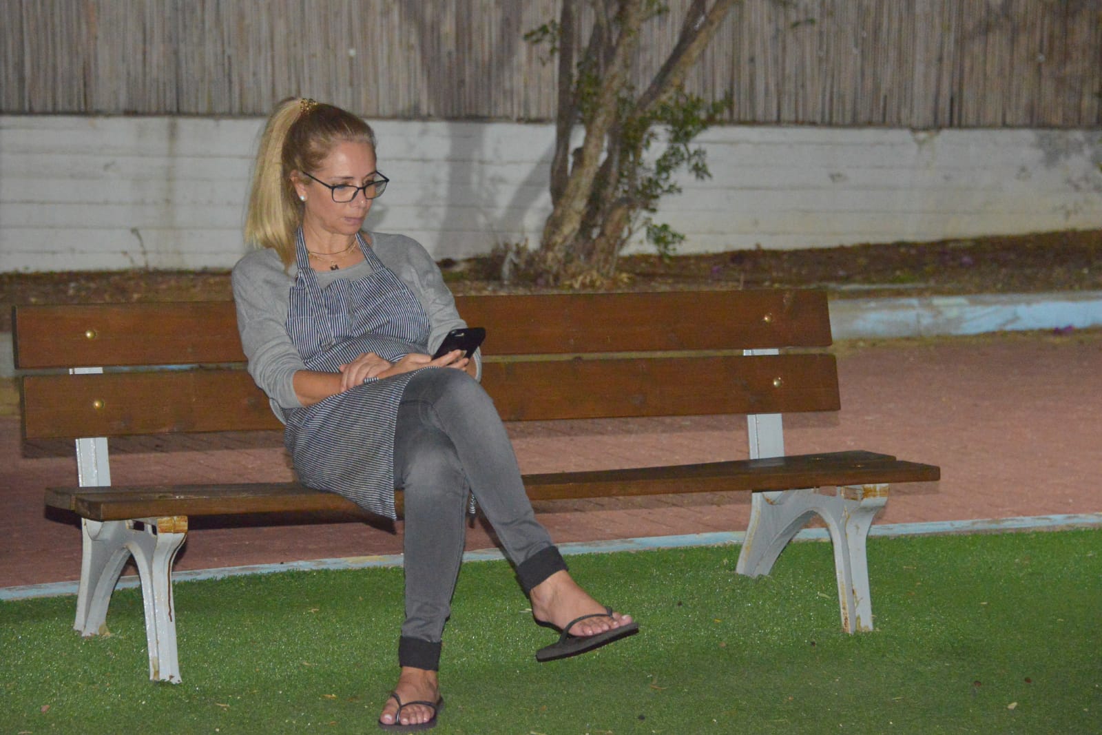 אחה"צ של מוסיקה ופלאפל בכפר עופרים