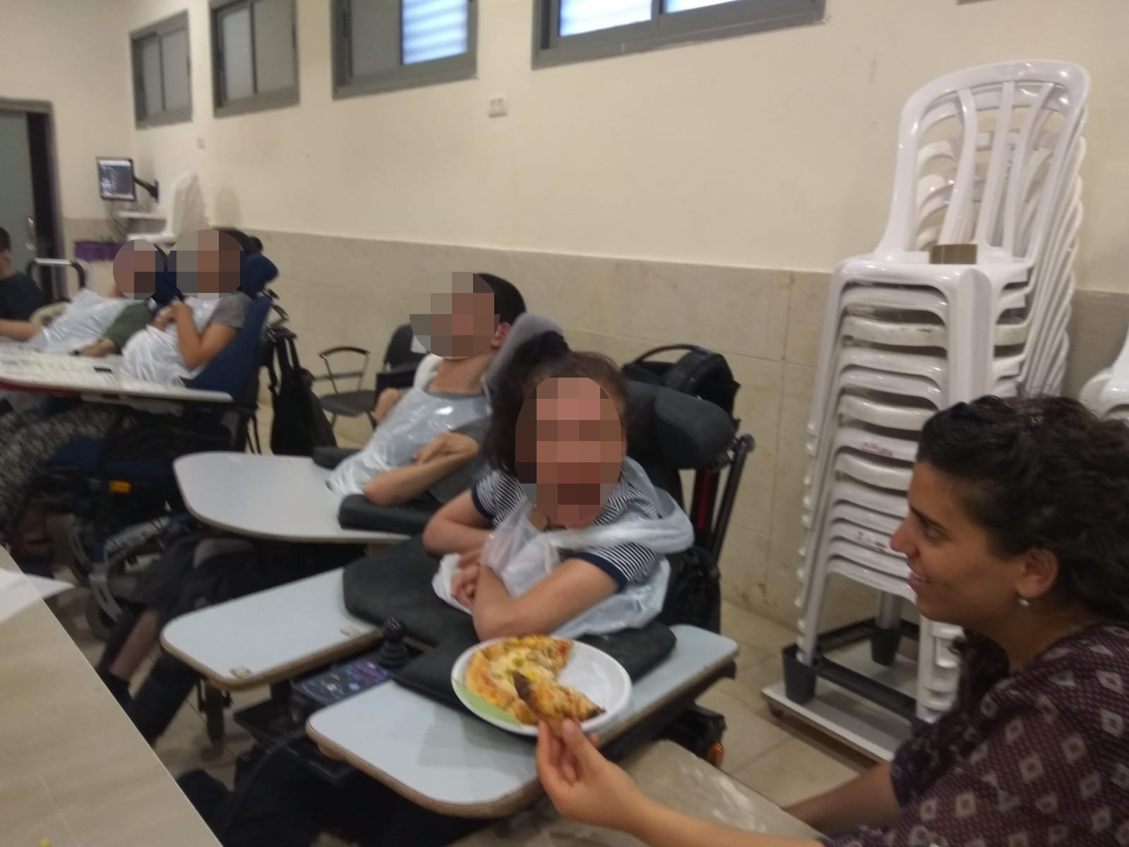 סדנת פיצה בבית נועם - יום 1 מ-3