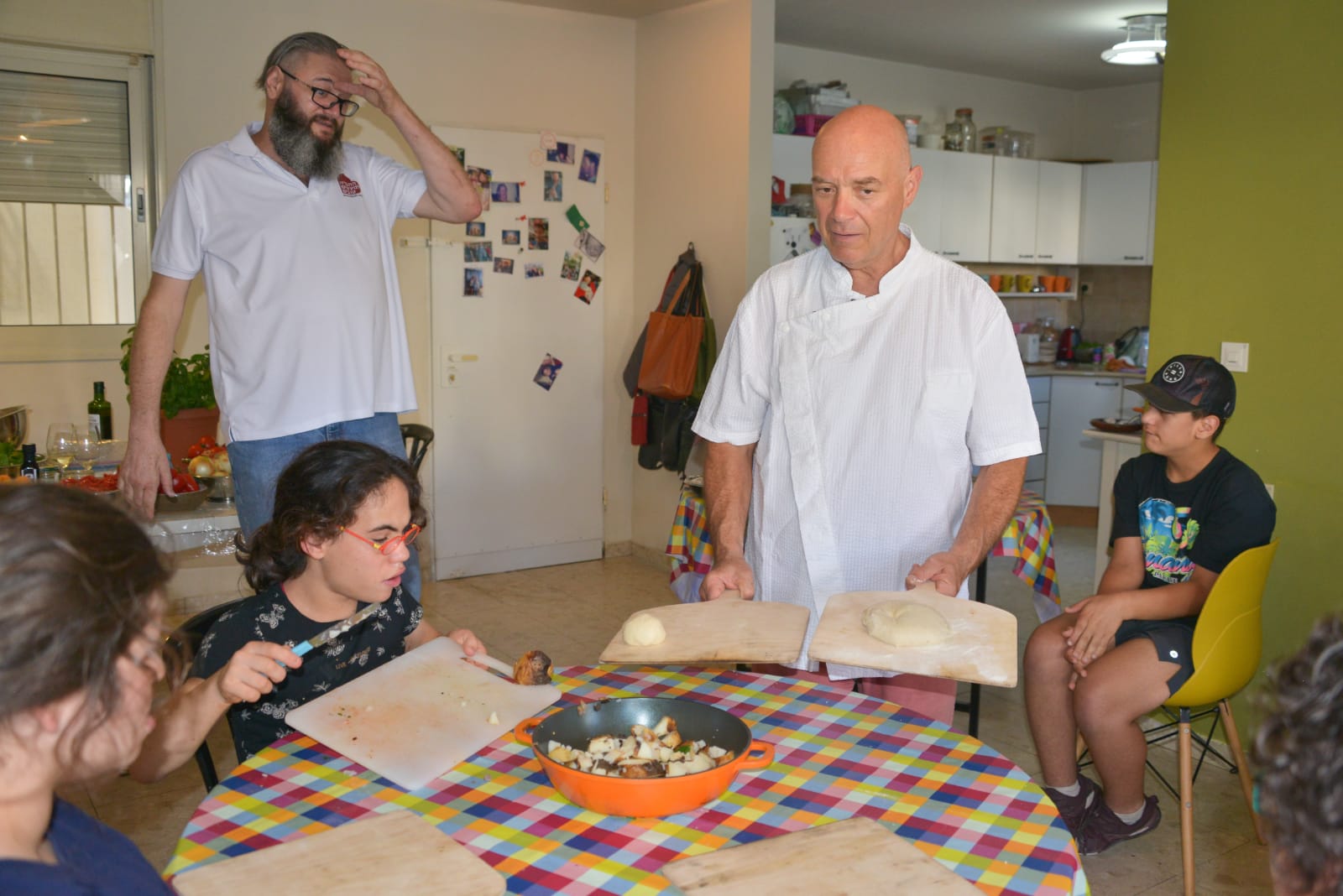 ילדי פרוייקט כפתור והשף צחי בוקששתר