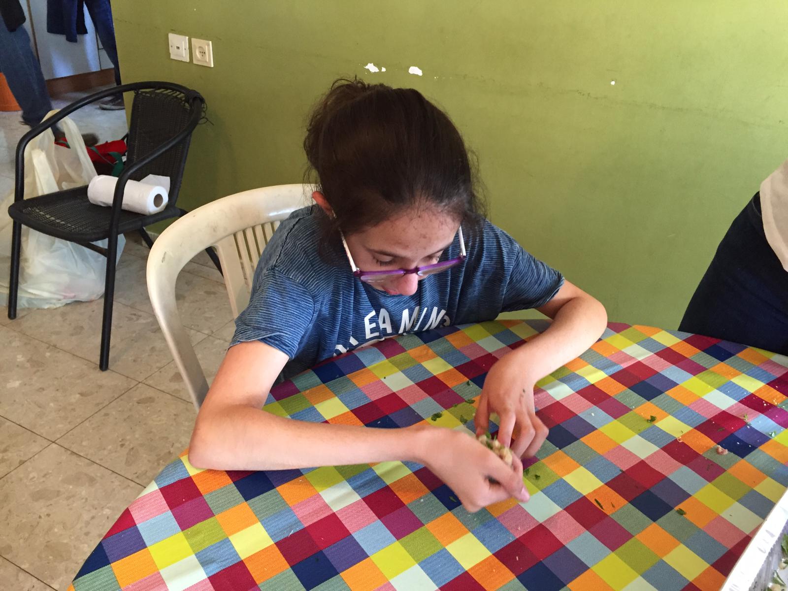 ילדי פרוייקט כפתור והשף איל לביא