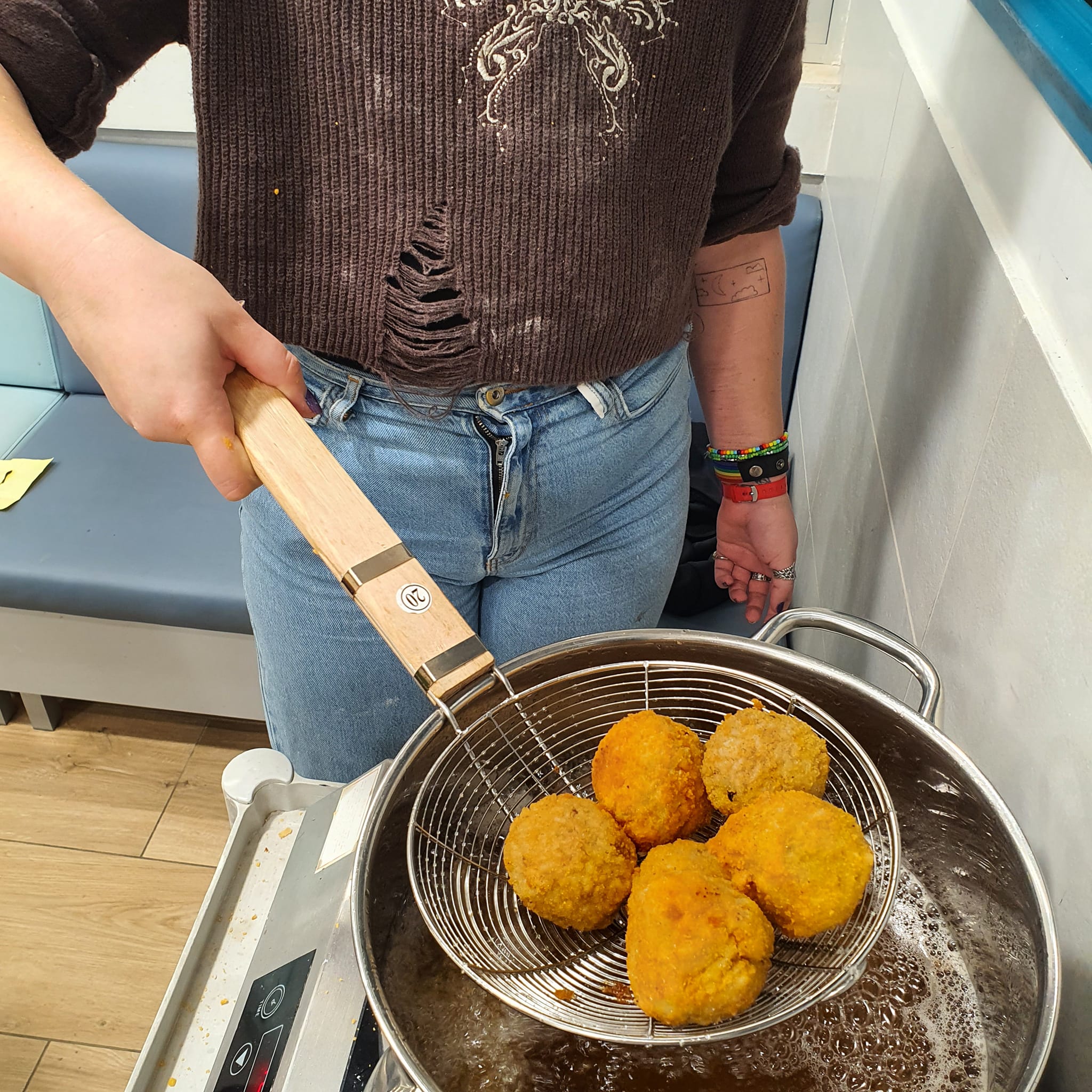 ארוחה איטלקית במחלקת הנוער בנס ציונה